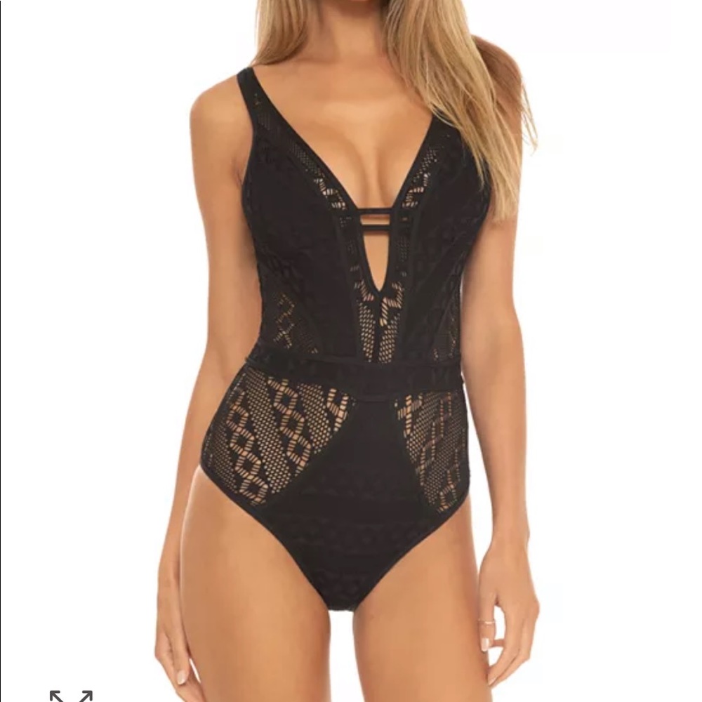 Becca by Rebecca Virtue Black Swimsuit - Large